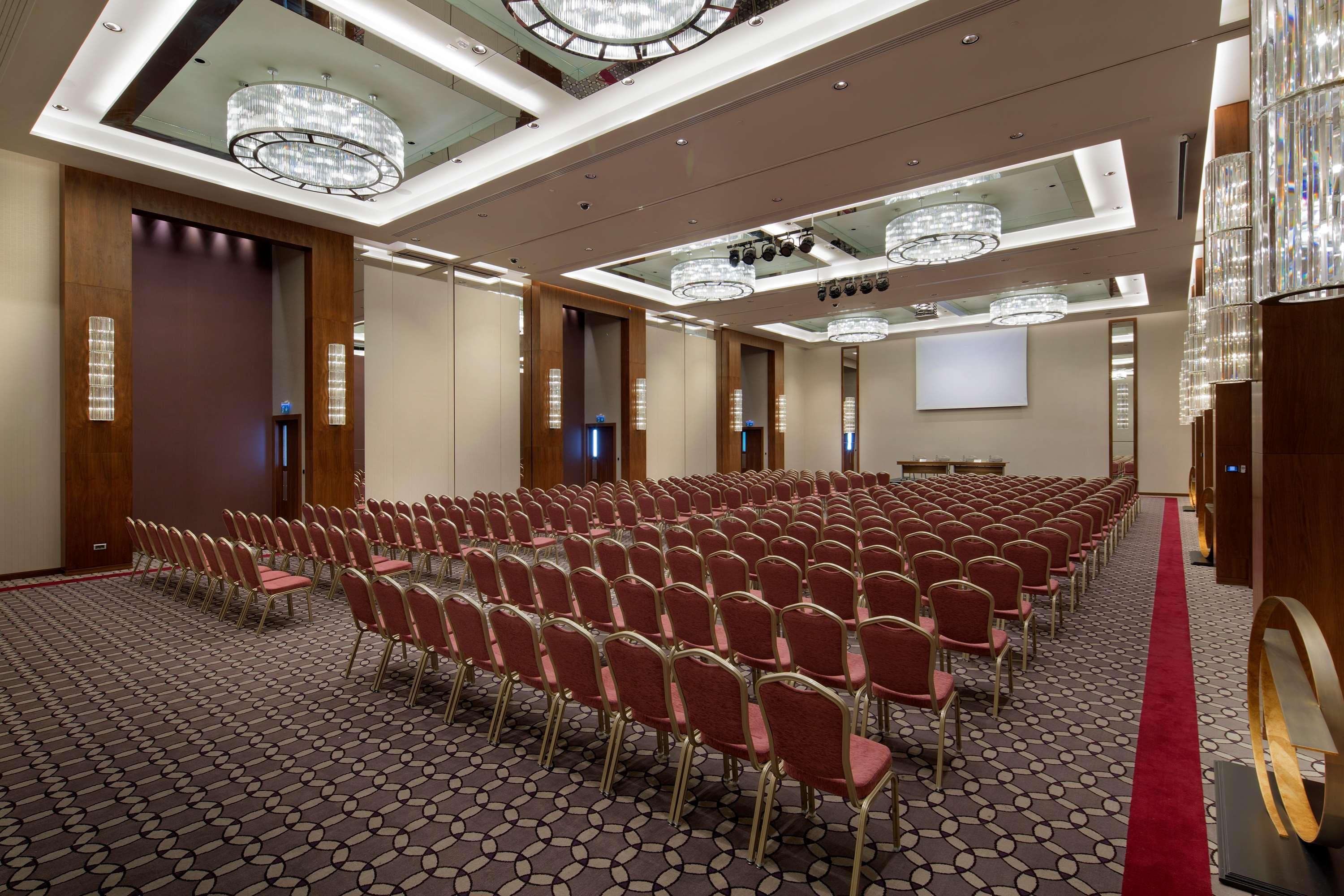 ฮิลตัน บาทูมี Hotel บาทูมิ ภายนอก รูปภาพ The Grand Ballroom