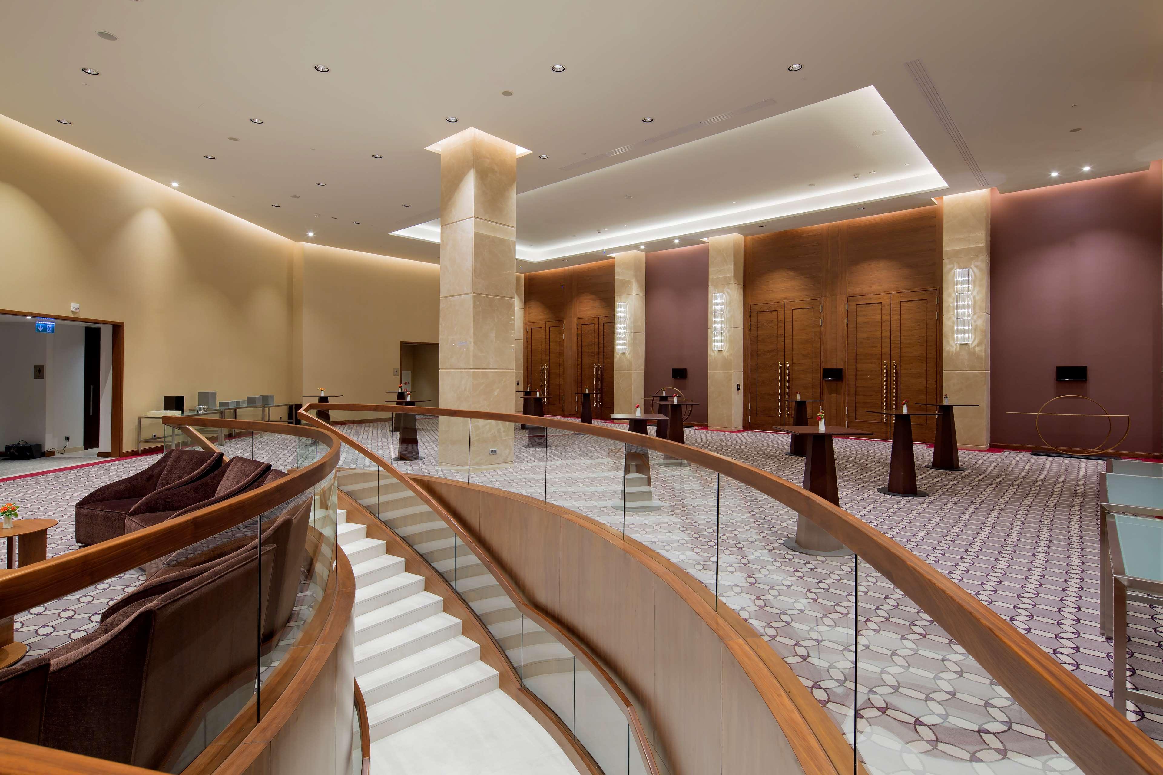 ฮิลตัน บาทูมี Hotel บาทูมิ ภายนอก รูปภาพ The Grand Ballroom