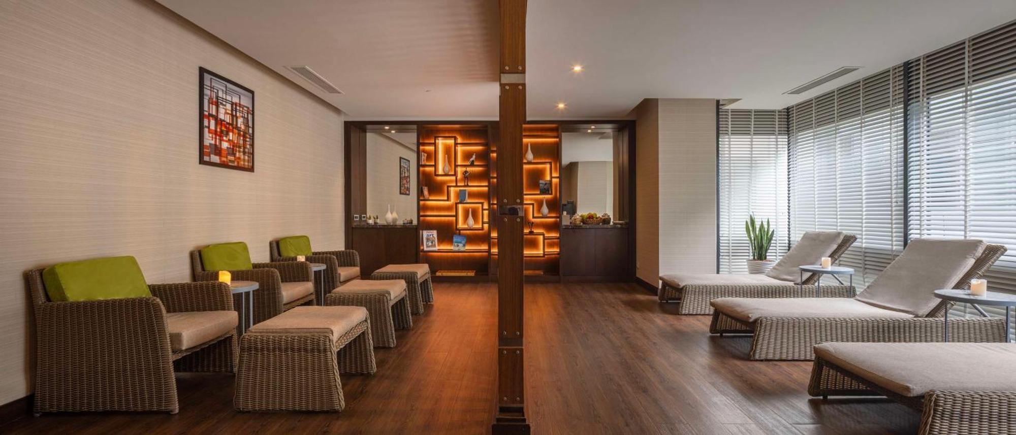ฮิลตัน บาทูมี Hotel บาทูมิ ภายนอก รูปภาพ The spa at the hotel