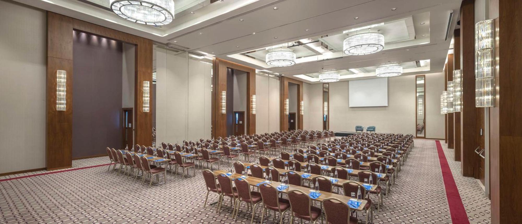 ฮิลตัน บาทูมี Hotel บาทูมิ ภายนอก รูปภาพ The Grand Ballroom
